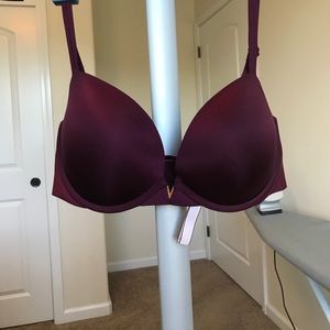 Victoria’s Secret womens push up bra